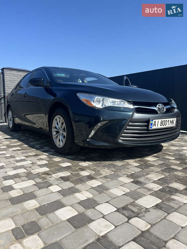 2016 toyota camry