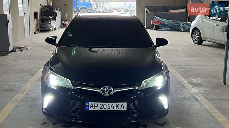 2016 toyota camry