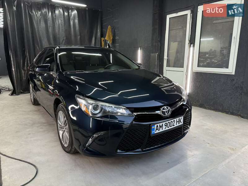 2016 toyota camry
