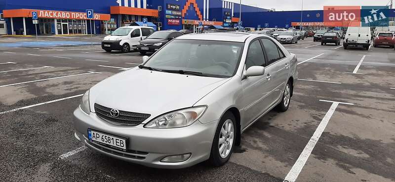 2004 toyota camry