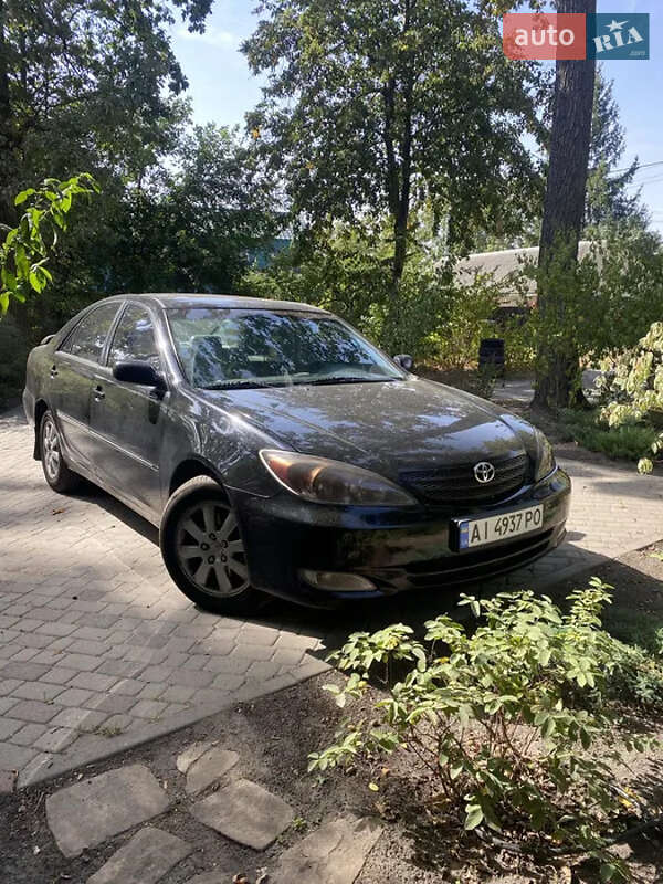 2004 toyota camry