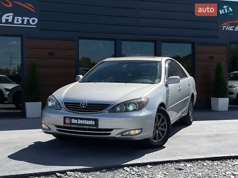 2004 toyota camry