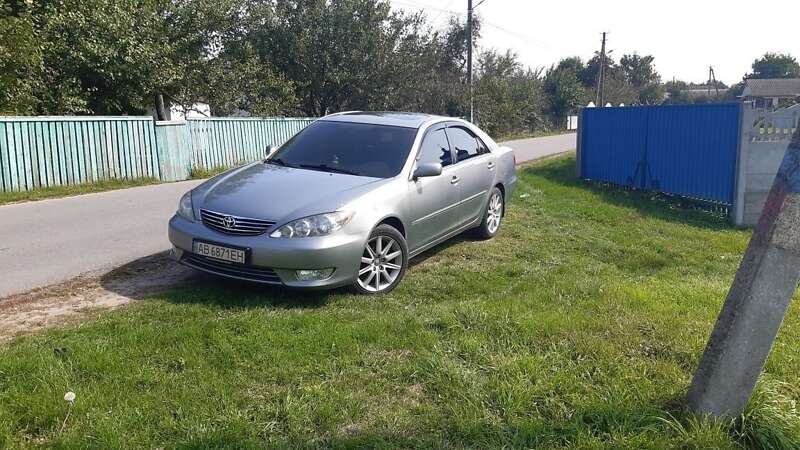 2004 toyota camry