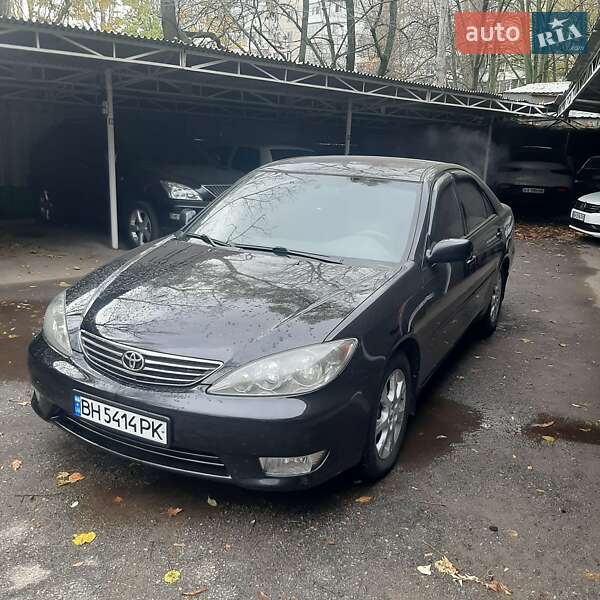 2004 toyota camry