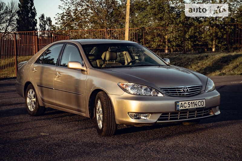 2005 toyota camry