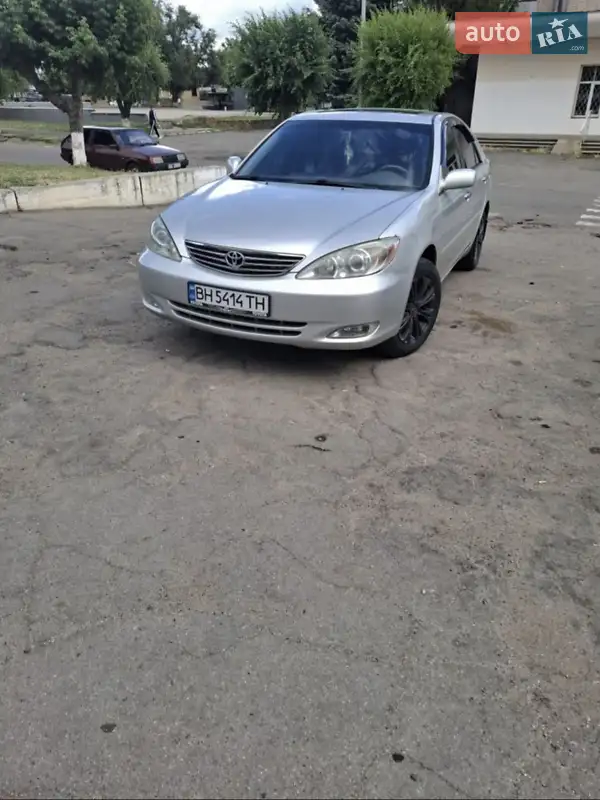 2004 toyota camry
