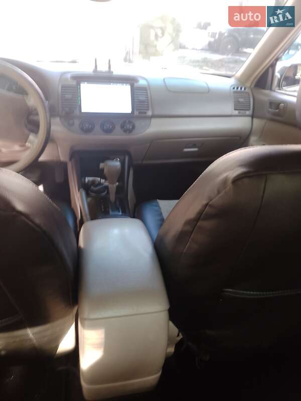2003 toyota camry