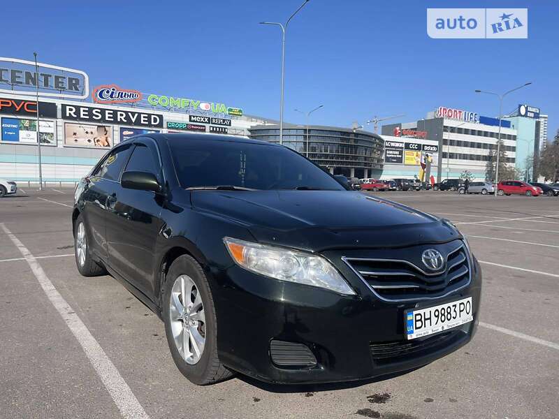 2010 toyota camry