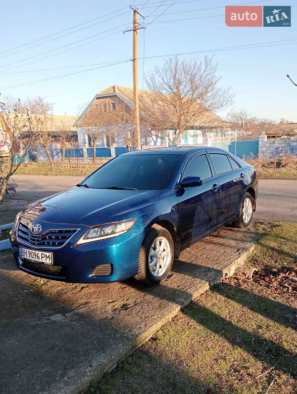 2010 toyota camry
