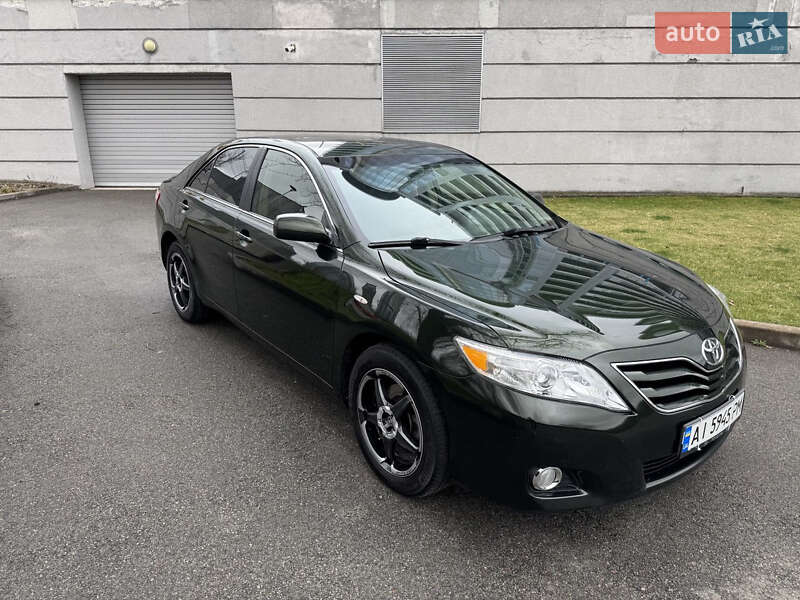 2011 toyota camry