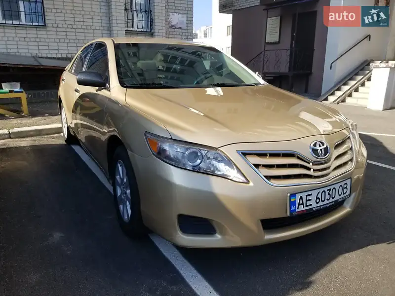 2011 toyota camry