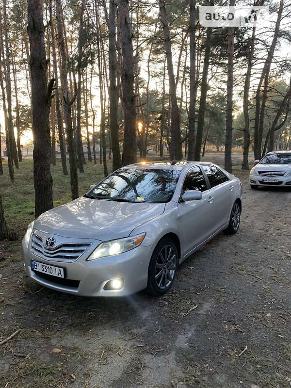 2010 toyota camry