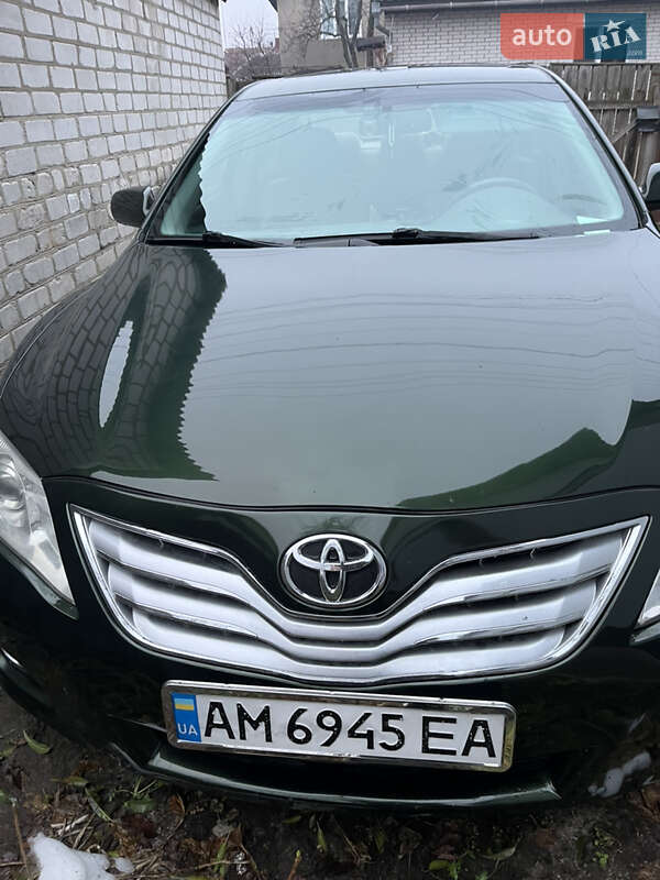 2010 TOYOTA Camry