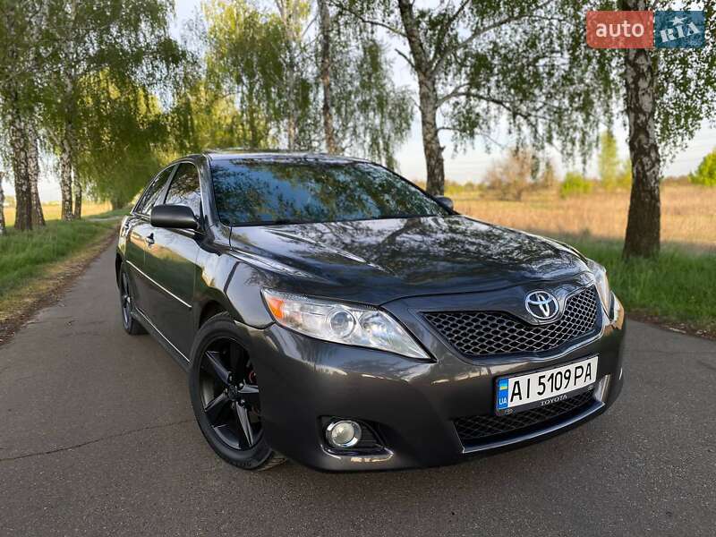 2011 toyota camry
