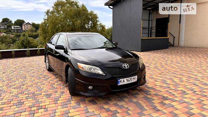 2011 toyota camry