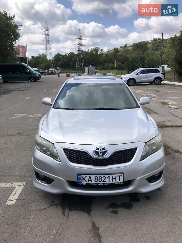 2011 toyota camry