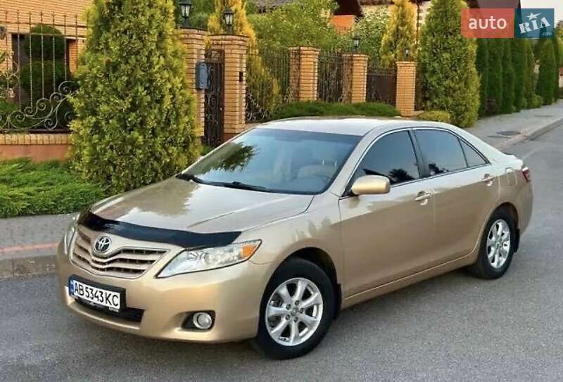 2011 toyota camry