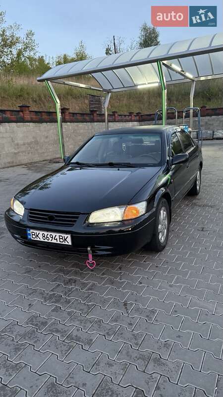 1997 toyota camry
