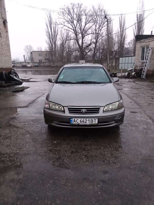 2001 toyota camry