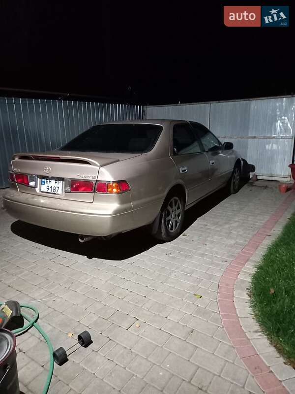 2001 toyota camry
