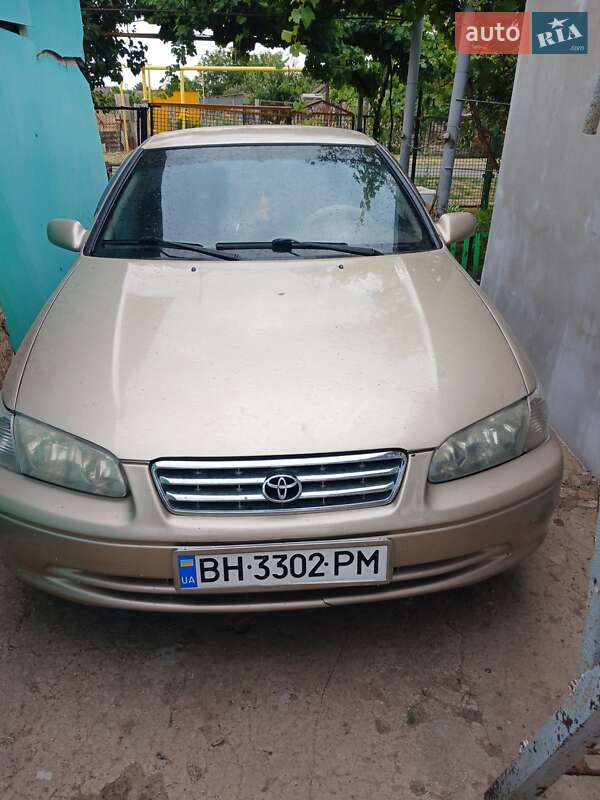 1999 toyota camry