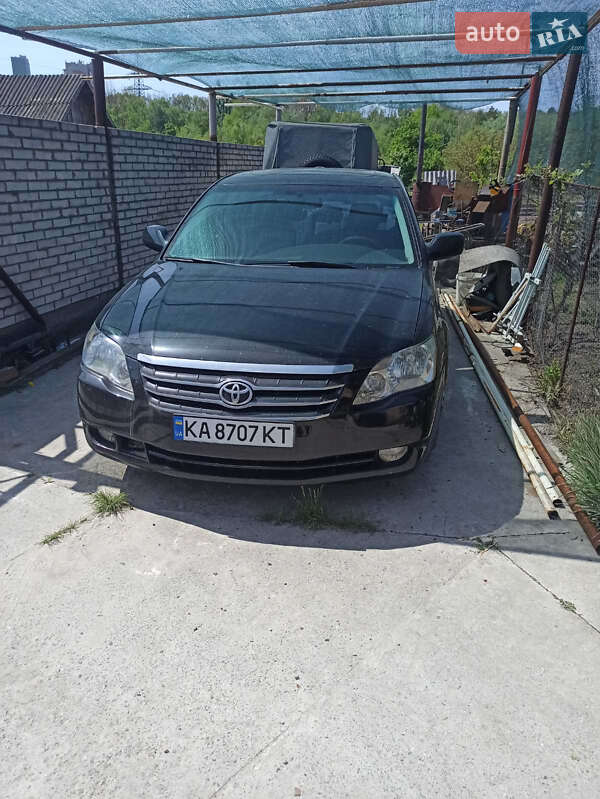 2005 toyota avalon
