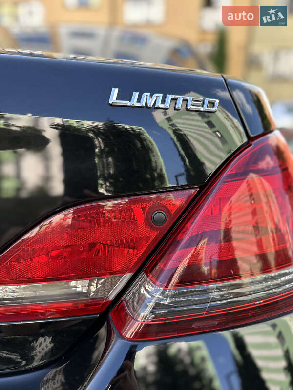 2008 toyota avalon