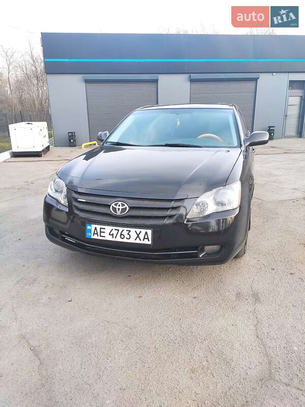 2005 toyota avalon