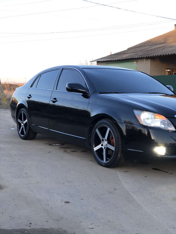 2005 toyota avalon