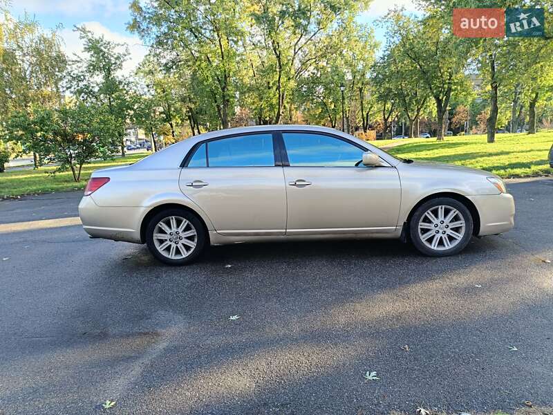 2006 toyota avalon