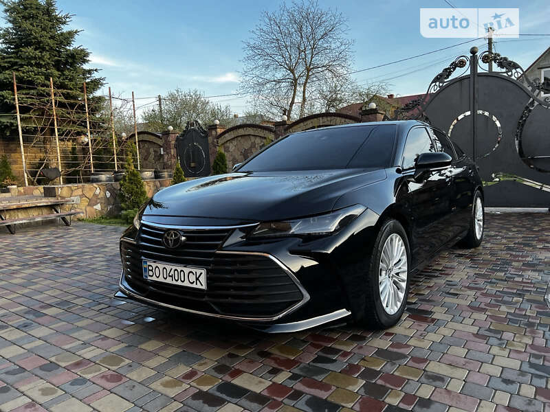 2018 toyota avalon