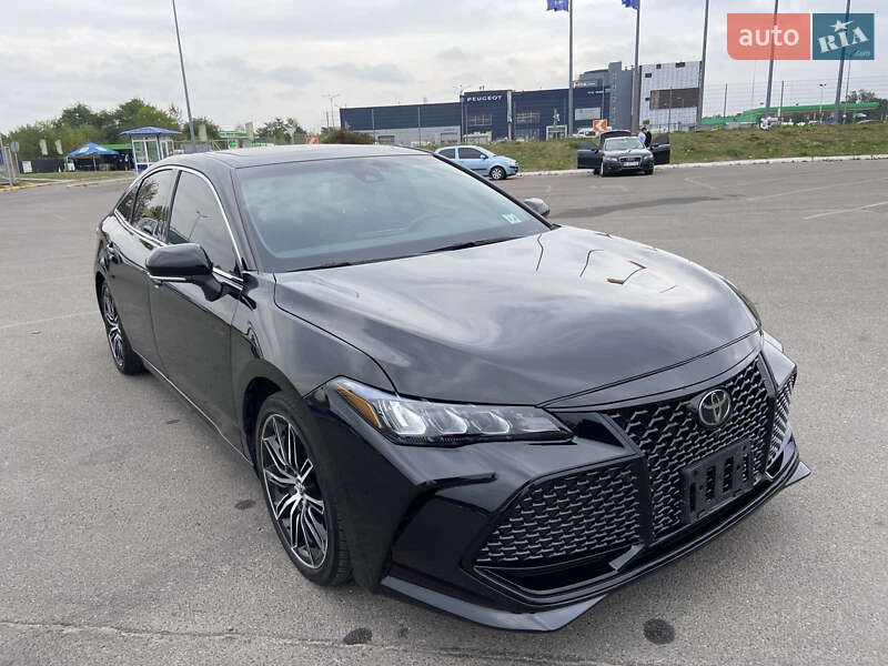 2018 toyota avalon