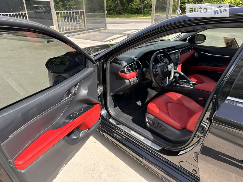 2018 toyota camry