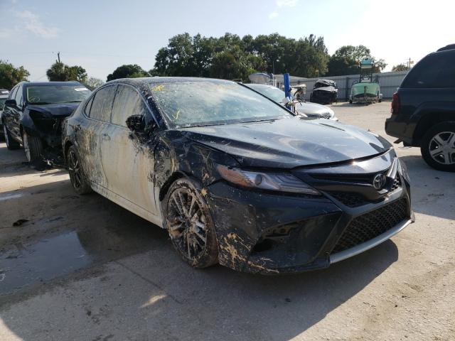 2019 toyota camry xse