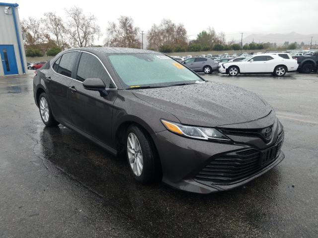 2019 toyota camry le