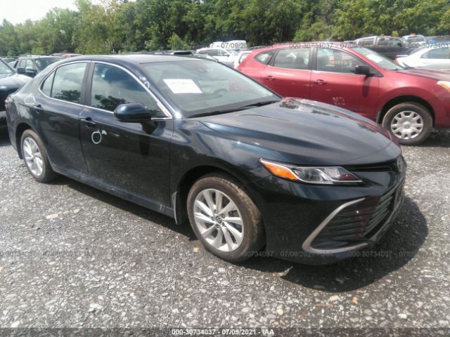 2021 toyota camry