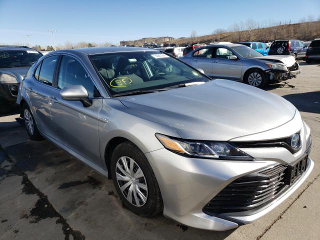 2020 toyota camry le