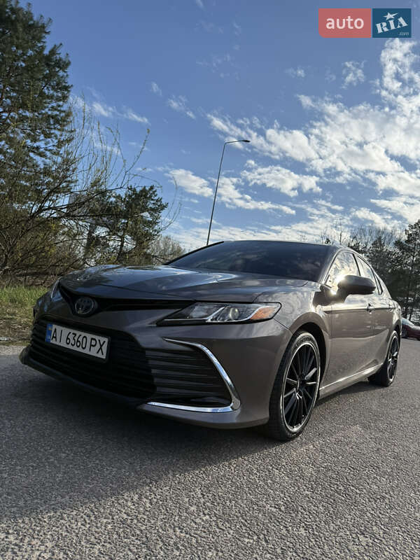 2021 toyota camry