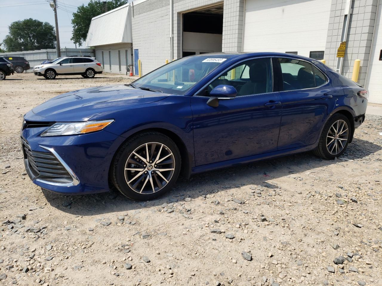 2022 toyota camry