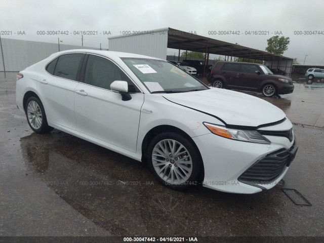 2020 toyota camry