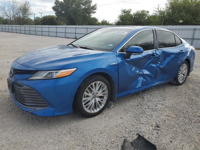2020 toyota camry xle