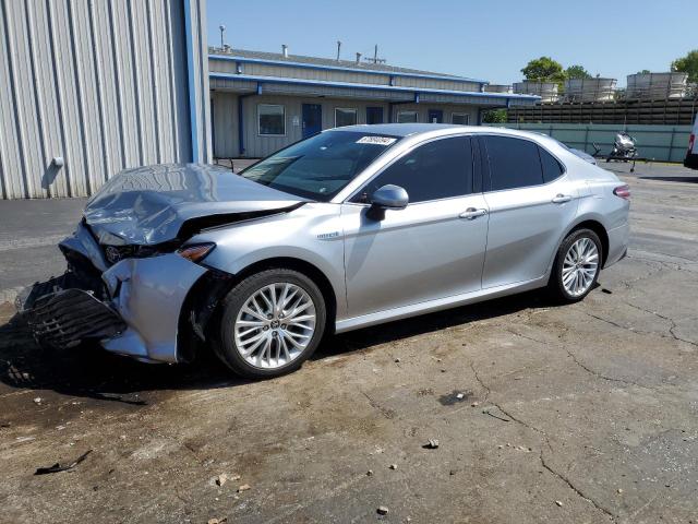 2020 toyota camry xle