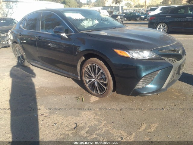 2020 toyota camry