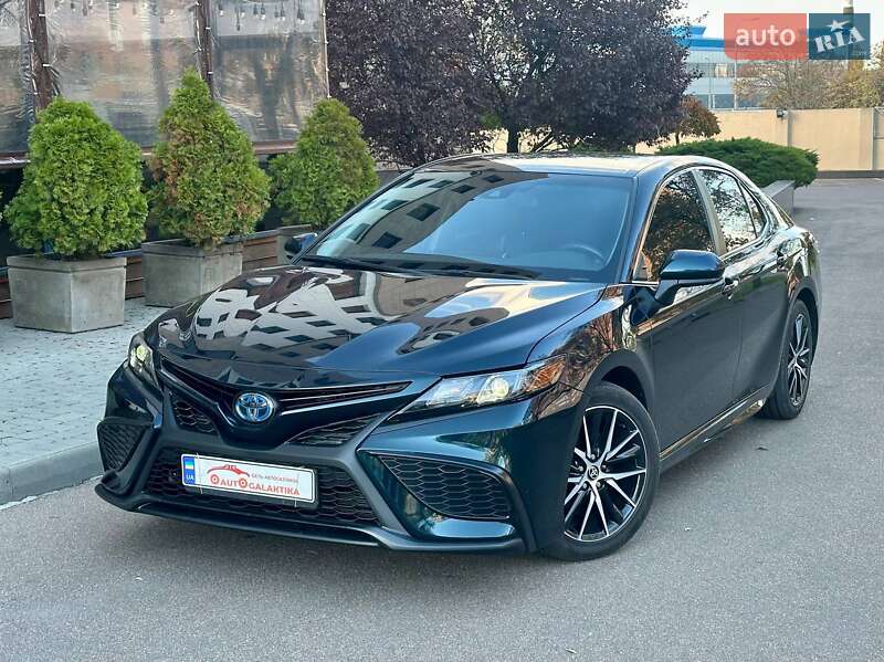 2021 toyota camry