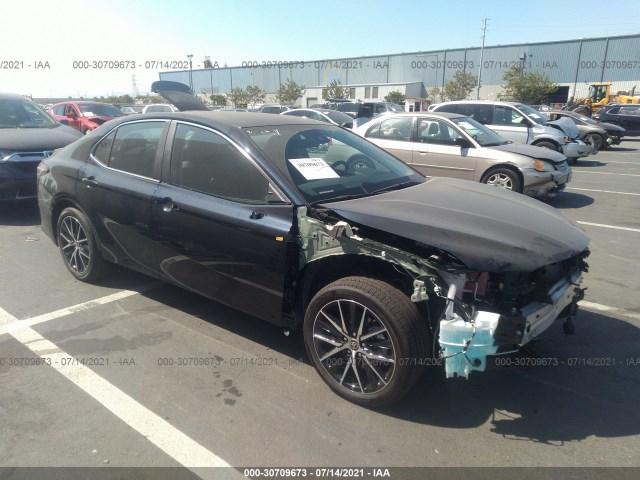 2021 toyota camry