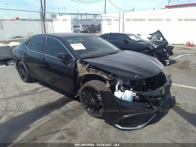 2020 toyota camry
