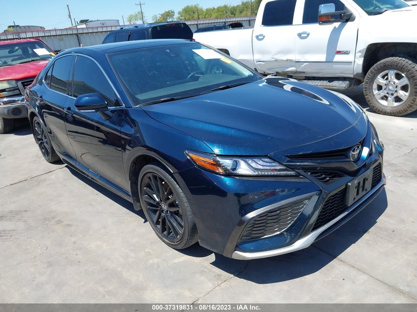 2020 toyota camry