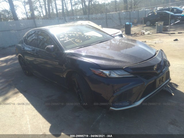 2020 toyota camry