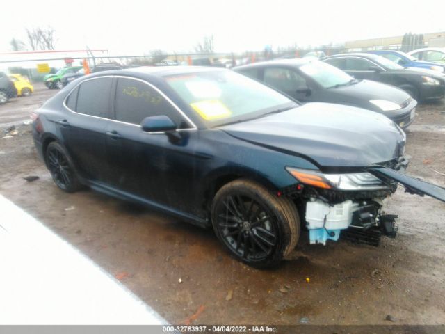 2020 toyota camry
