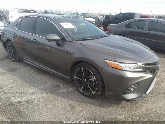 2020 toyota camry